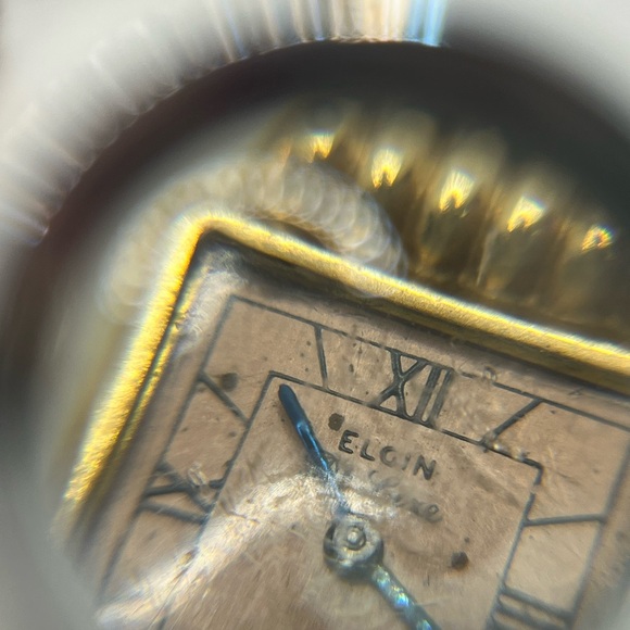 Elgin De Luxe gold filled vintage wind up ladies watch